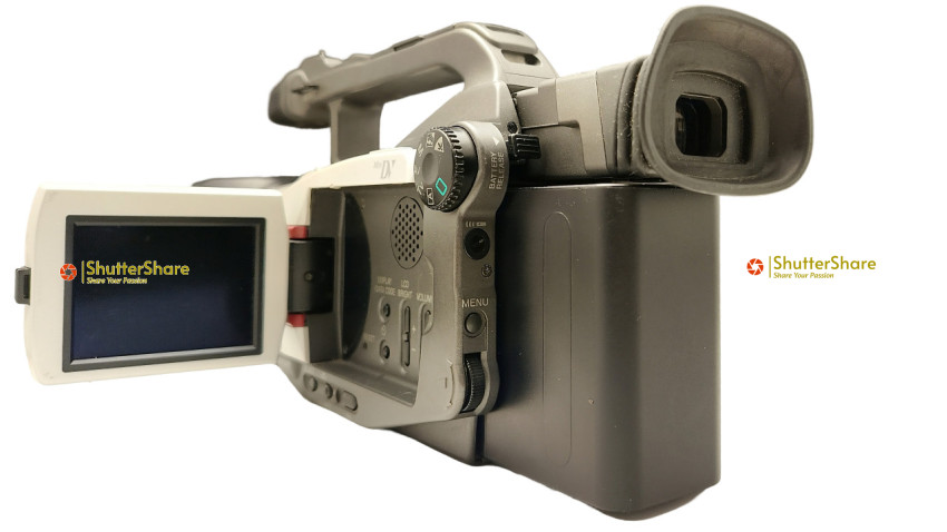 Canon GL1: Detailed View with Open LCD Screen
