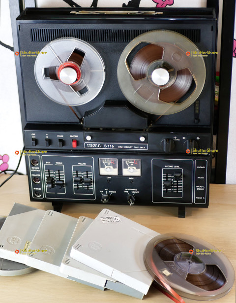 Vintage Tesla B116 Tape Recorder with Extra Reels